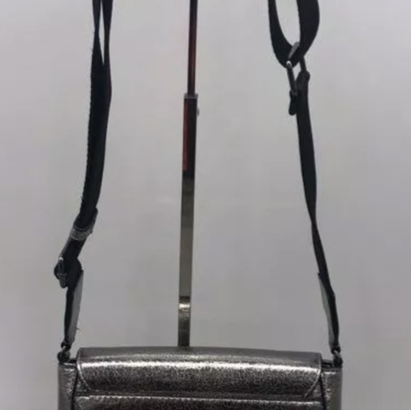 DKNY Imina Flap Crossbody Bag Crinkle Metallic NWOT MSRP $168 - Picture 7 of 8